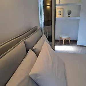 M. Szwed. Old Bed & Breakfast